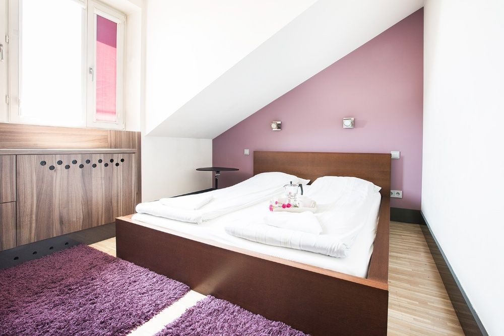 Przestronny apartament :: Centrum :: Noclegi w Krakowie :: do 5 osób