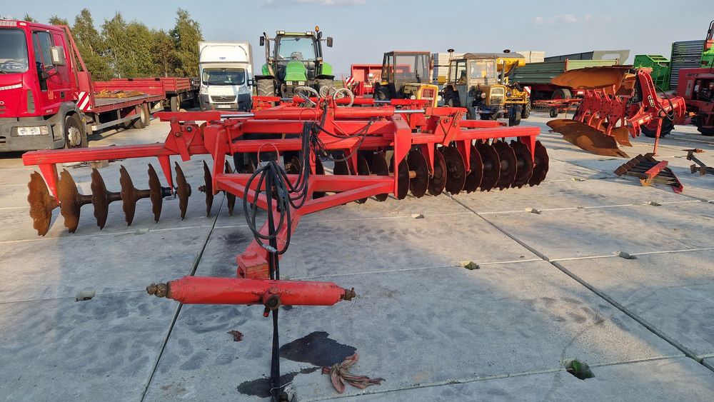 Kverneland Brona talerzowa Kverneland  6 m talerzówka  Brona Mandam Staltech Bomet talerzówka Tolmet Rabewerk rabe werk