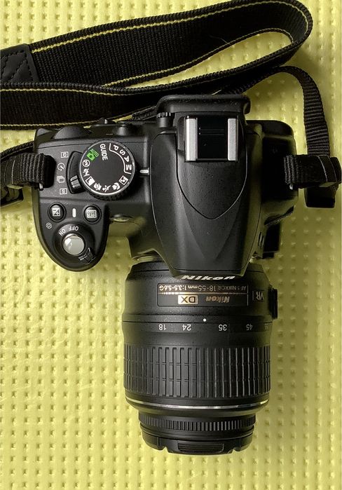 Никон D3100 малый пробег!