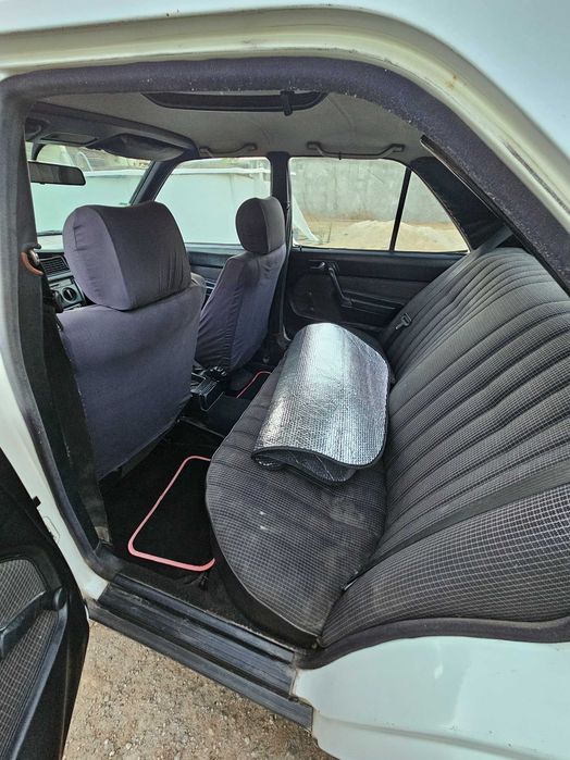Carro para venda em bom estado.