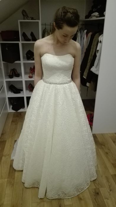 Koronkowa suknia ślubna r. 36