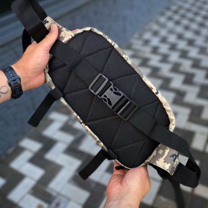 Нагрудна поясна сумка тактична піксель бананка слінг