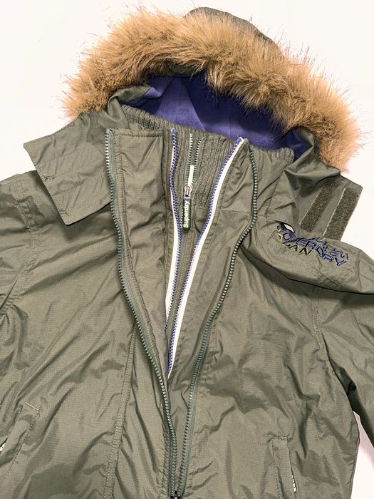 Тёплая демисезонная куртка Superdry, размер S