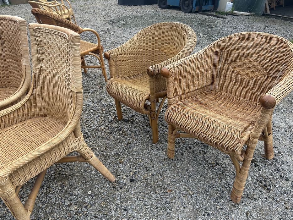 śliczne fotele rattanowe kilkanascie szt z poduchami