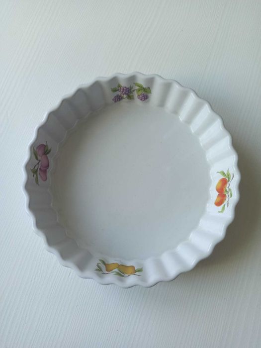 Forma do tarty 16 cm – karbowany rant, motyw owocowy, dishwasher safe