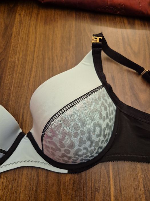 Biustonosz supertrash nowy 70E