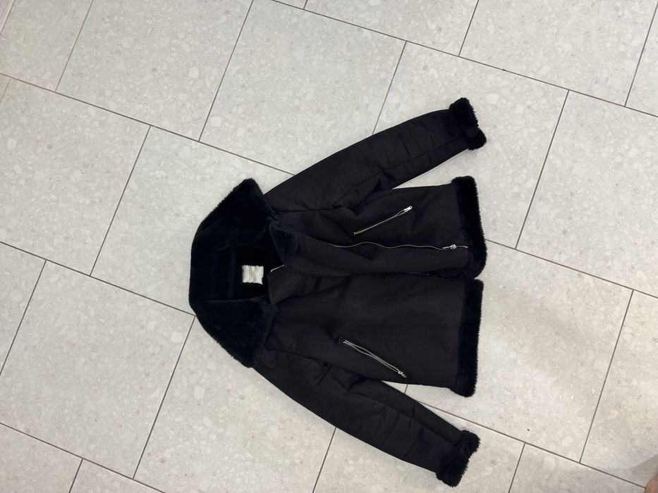 Дублянка жіноча чорного кольору