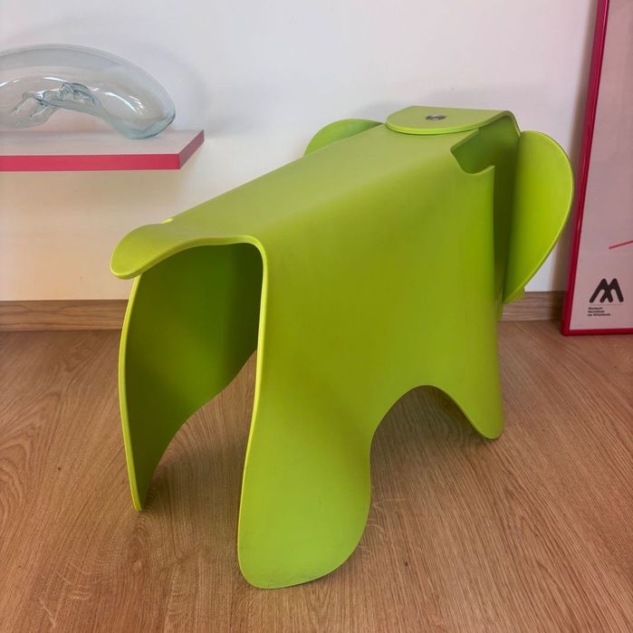 Vitra Elephant proj. Charlesa i Raya Eamesów