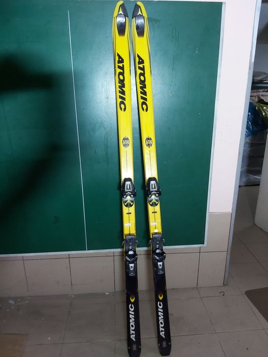 Narty  ATOMIC ATC   180cm