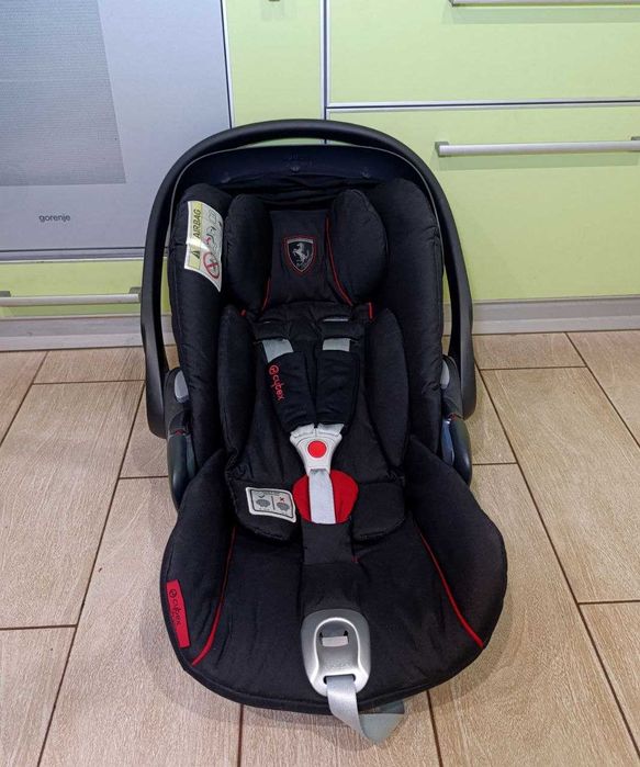 Cybex Cloud Z i-size Platinum Ferrary автокрісло в новому стані