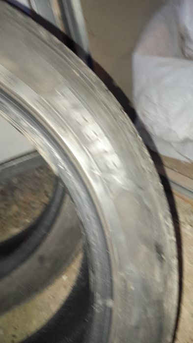 Opony zimowe 235/45 R 18
