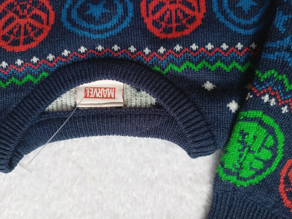 Sweter chłopięcy Marvel