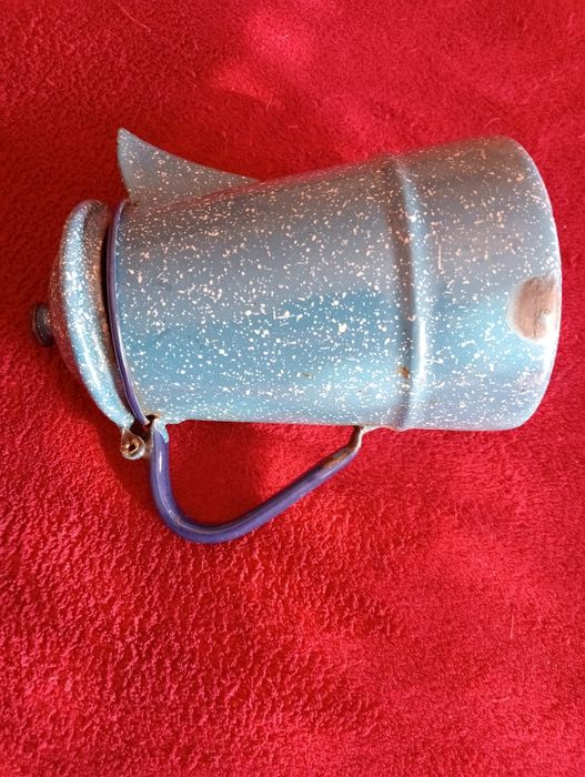 Vendo Cafeteira esmaltada.