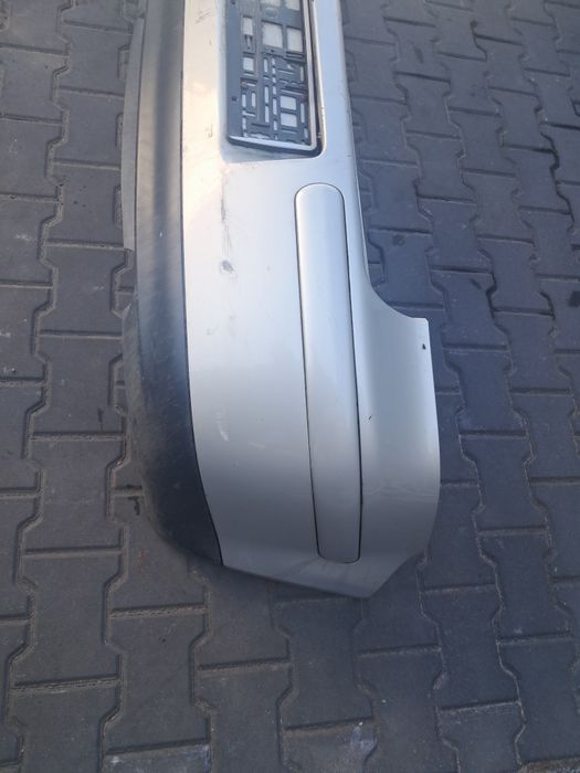 Zderzak tył tylny Volkswagen Golf 4 IV Rok 1999 Kolor srebrny LB7Z