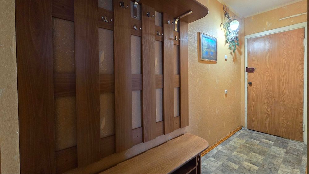 Сдаю квартиру на 129кв (Покровский район)