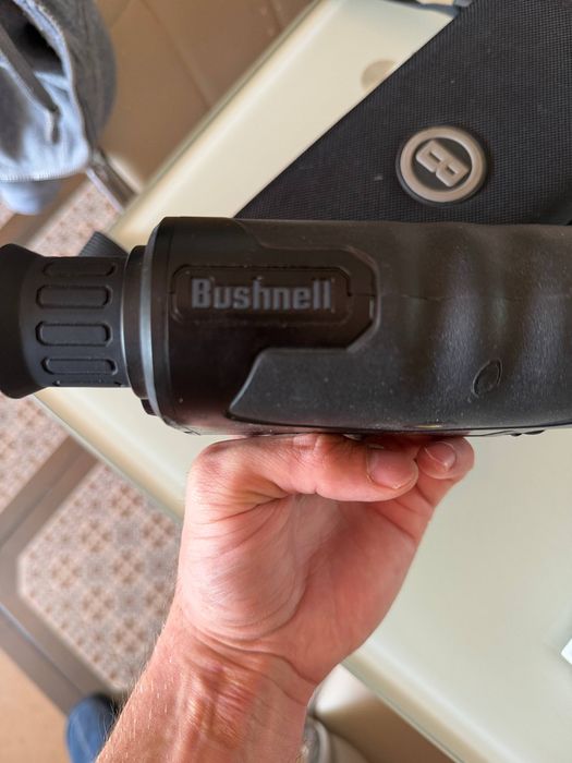 Тепловизор Bushnell