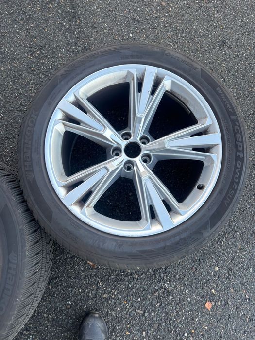 Диски Audi Q8 Q7 R21 оригінал з зимовими шинами 285/45 21 6мм