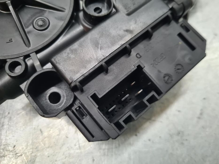 Motor vidro trás direito VOLKSWAGEN Polo (6R, 6C)