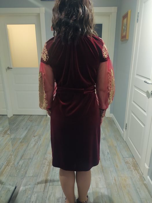 Сукня оксамит бордо  вишиванка с золотом вишите плаття