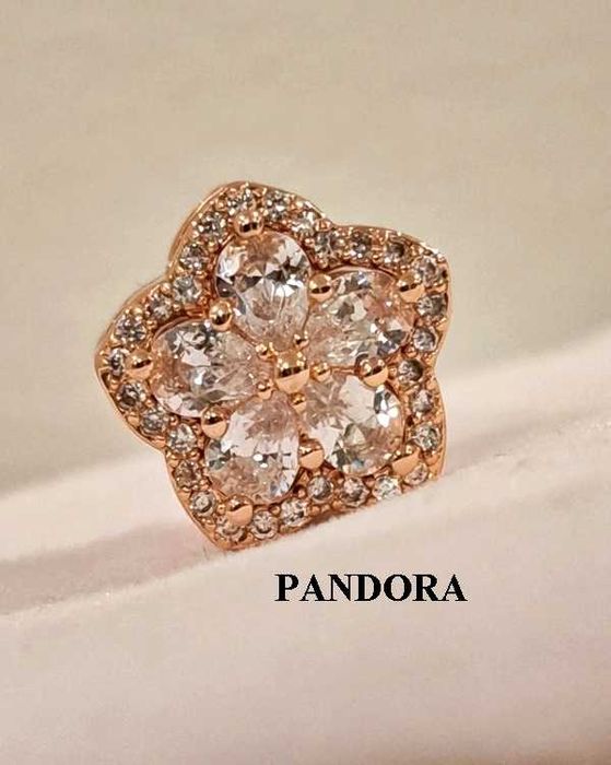 JESIEŃ/ZIMA Charms Lśniąca śnieżynka pave PANDORA + pudełko i torebka