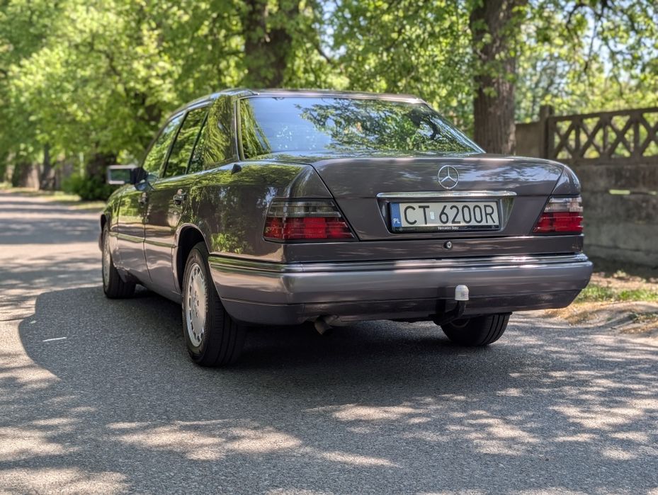 Mercedes Benz E200D