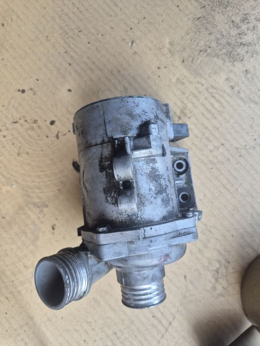 Pompa wody N52 N53 Bmw E60 E61 E90 E91 E92