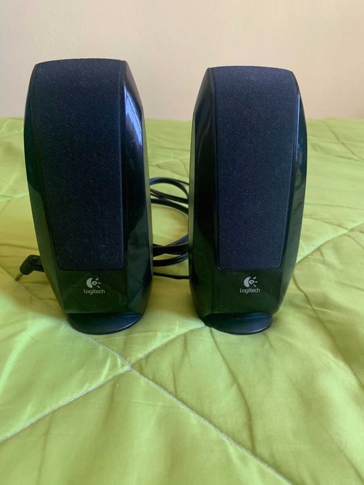 Teclado + Colunas Logitech