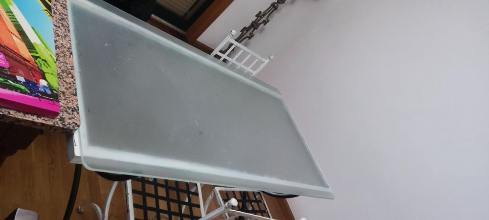 Mesa de jardim em ferro