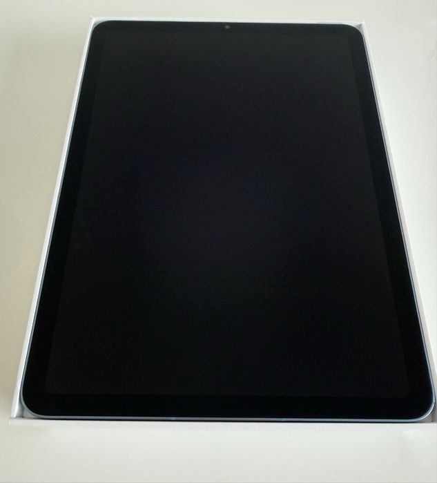 iPad Air 5 gen WiFi + Cellular LTE 5G 64 GB.