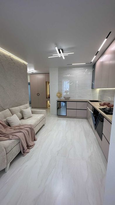 МРІЯ!Дизайнерська 2-к квартира, Софія Резиденс,Щаслива 63