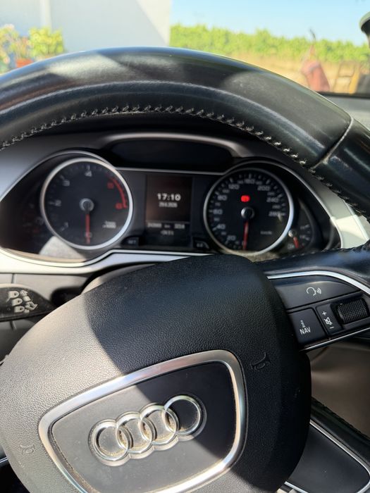 Audi A4 sedan 2015