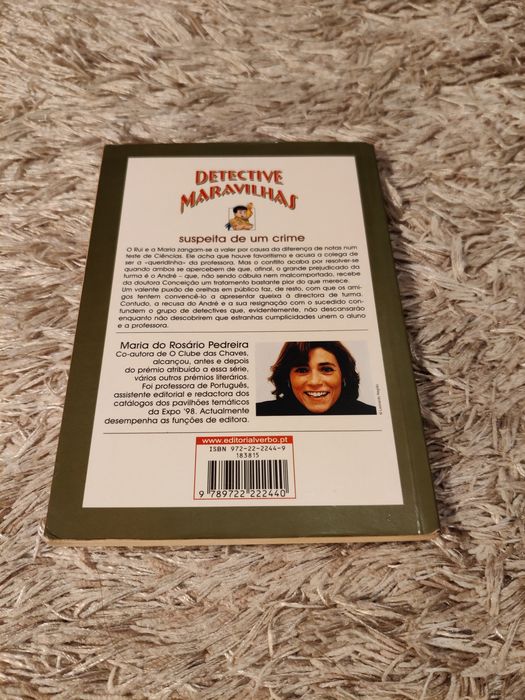 Livro "O Detective Maravilhas - suspeita de um crime"