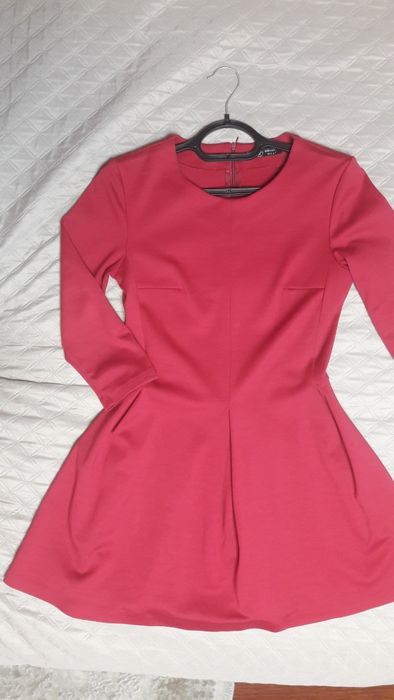 Продам плаття розмір 44(М)