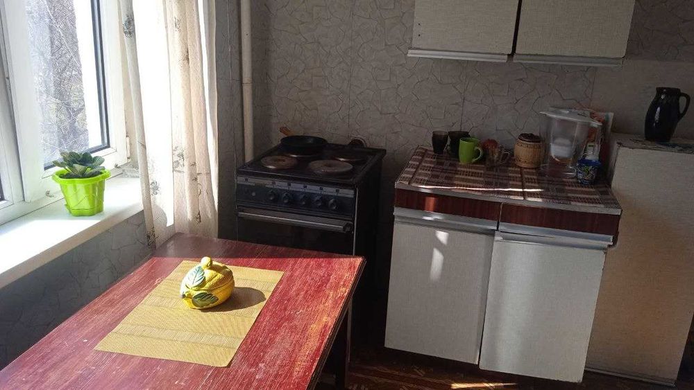 Здам кімнату біля метроПозняки.