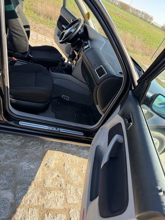 Volkswagen Golf 4 Climatronic 1.9 TDI 90KM 5 drzwi