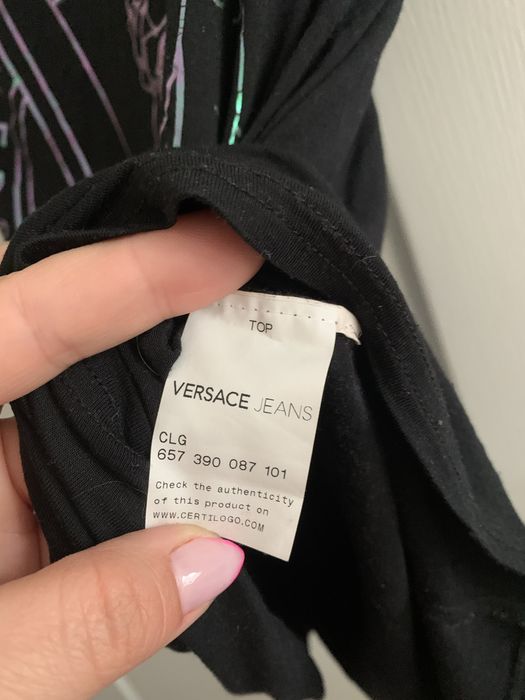 Bluzka Versace oplaizujący napis uni czarna