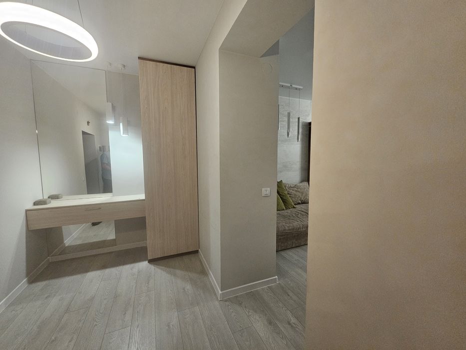 Здається 1,5 кімнатна на набережній поруч парку Боздощ