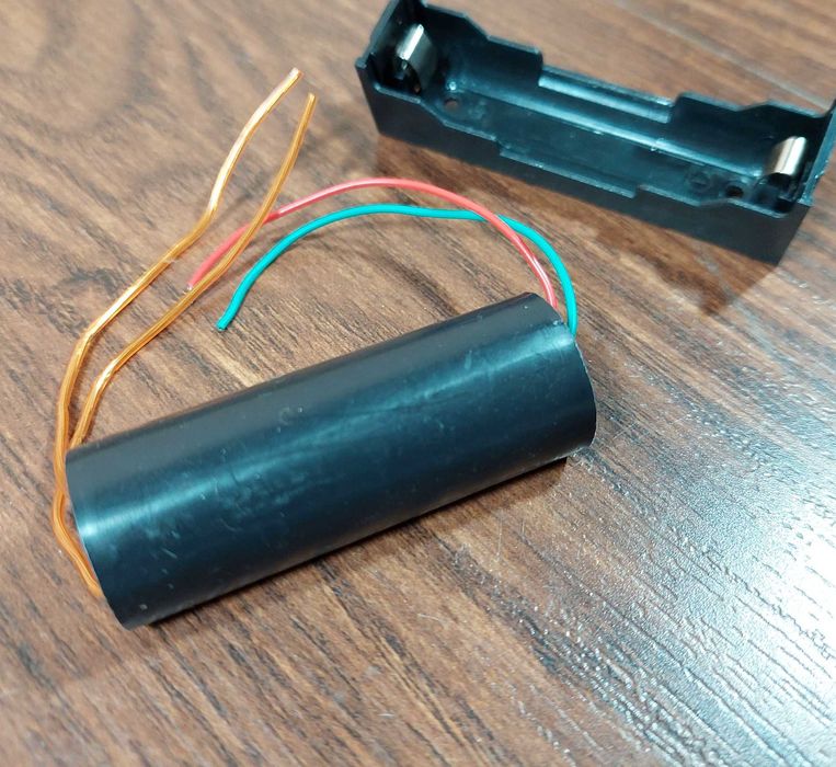 Мощный высоковольтный преобразователь напряжения импульсный на 800 кВ