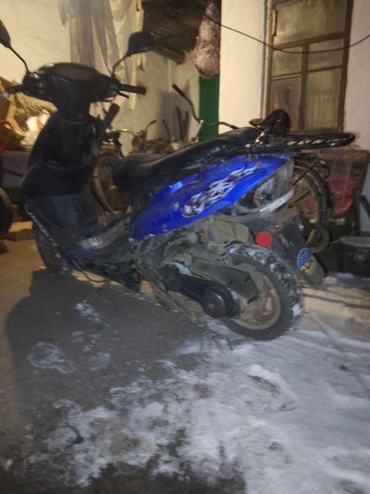 Продам скутер вайпер90