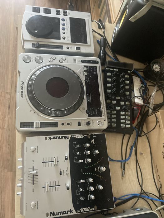 Pionner cdj800mk2 / cdj100 / мікшерний пульт numark dm1002mk2