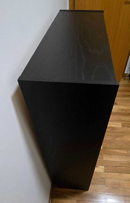 Billy -  Estante, preto efeito carvalho. IKEA 80x28x106 cm