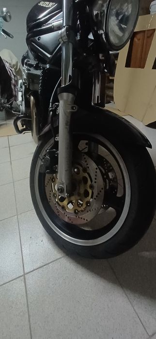 Suzuki bandit 600 de 2001  com 25kw