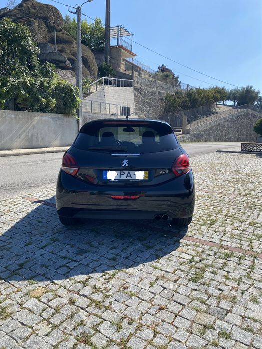 Peugeot 208 1.2 VTI 82cv foto 3