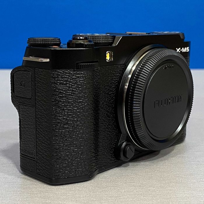 Fujifilm X-M5 (Corpo) - 26.1MP - NOVA - 3 ANOS DE GARANTIA