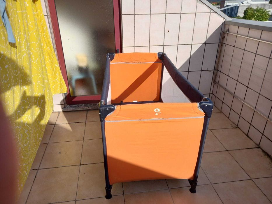 cama de viagem bebé