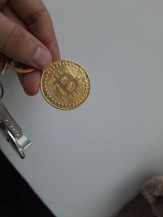 Подарок Биткоин Брелок