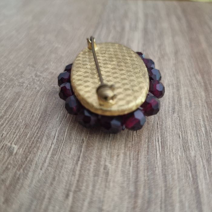 Brosza z granatami