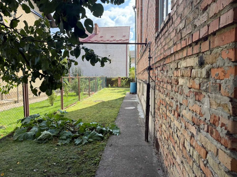 Продам будинок 260кв.м район Львівської (власник)