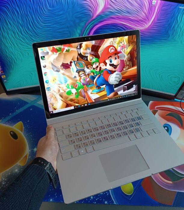 Surface Book / i7 + Nvidia 1GB / SSD 256GB - гарний стан