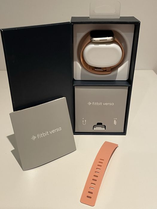 Relógio Fit Bit Versa - Rosa Gold